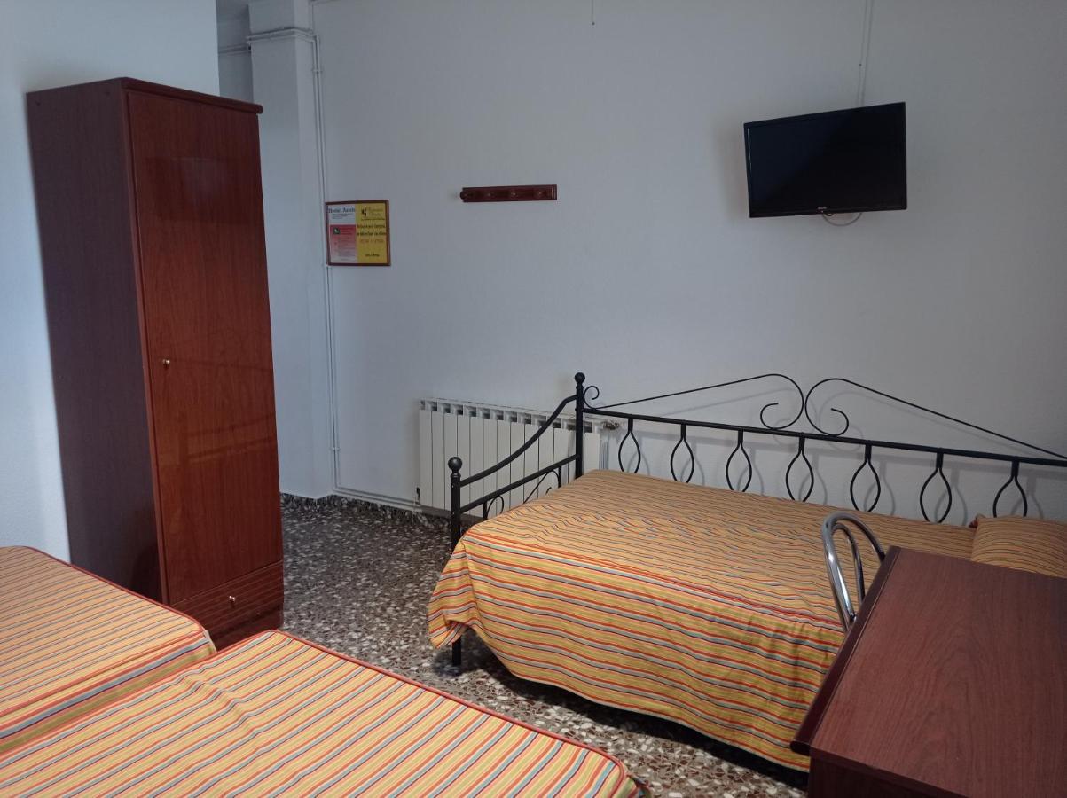 Antolin Guest House Минайя Экстерьер фото
